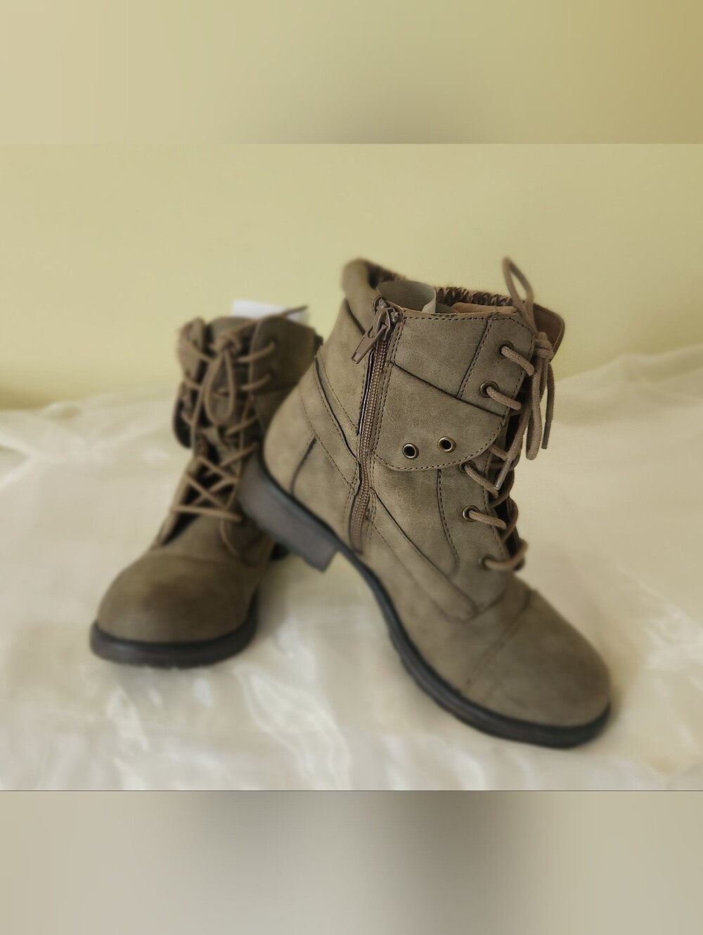 Madden girl Olive Lace-Up Combat Boots with Side Zip